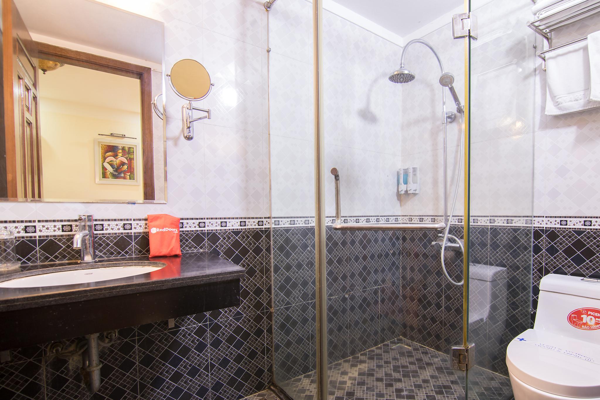 Home Hotel Truong Cong Giai Ханой Екстериор снимка